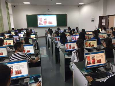教育信息网络中心开展2018级新生机房安全教育培训与教育信息咨询活动
